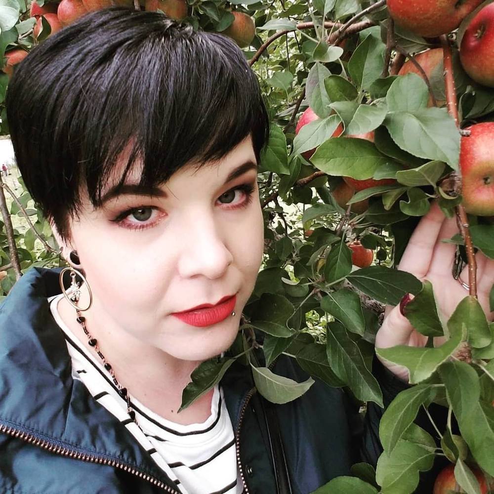 Meet your Posher, Molly